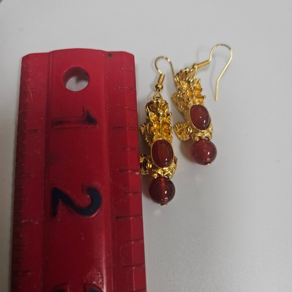 pixlu feng shui red agate earrings gold tone stainless steel in box never worn - Picture 4 of 4